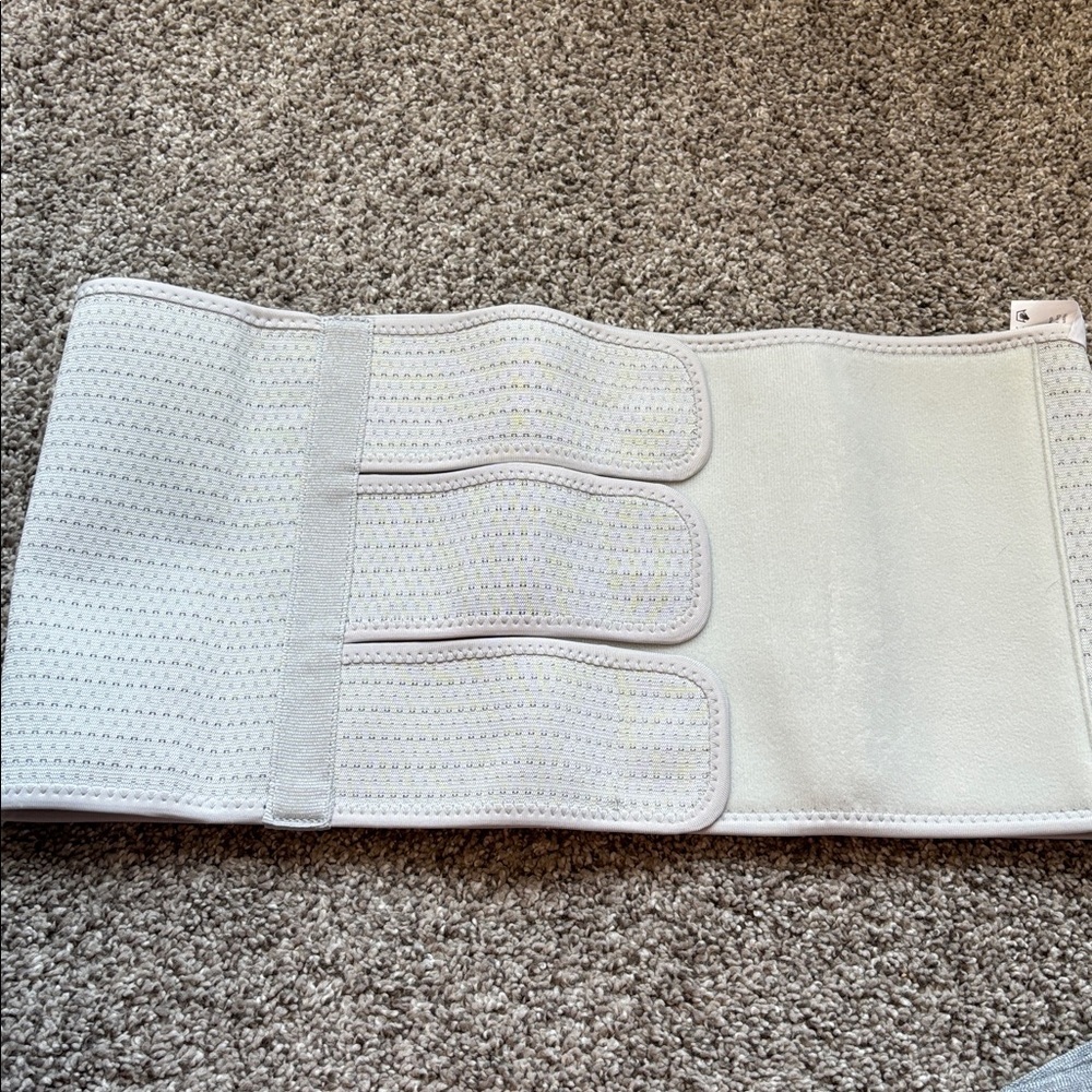 Unused Frida C-Section/Birth Kit - Picture 6 of 15